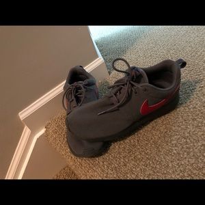 Nike running/walking Roshes